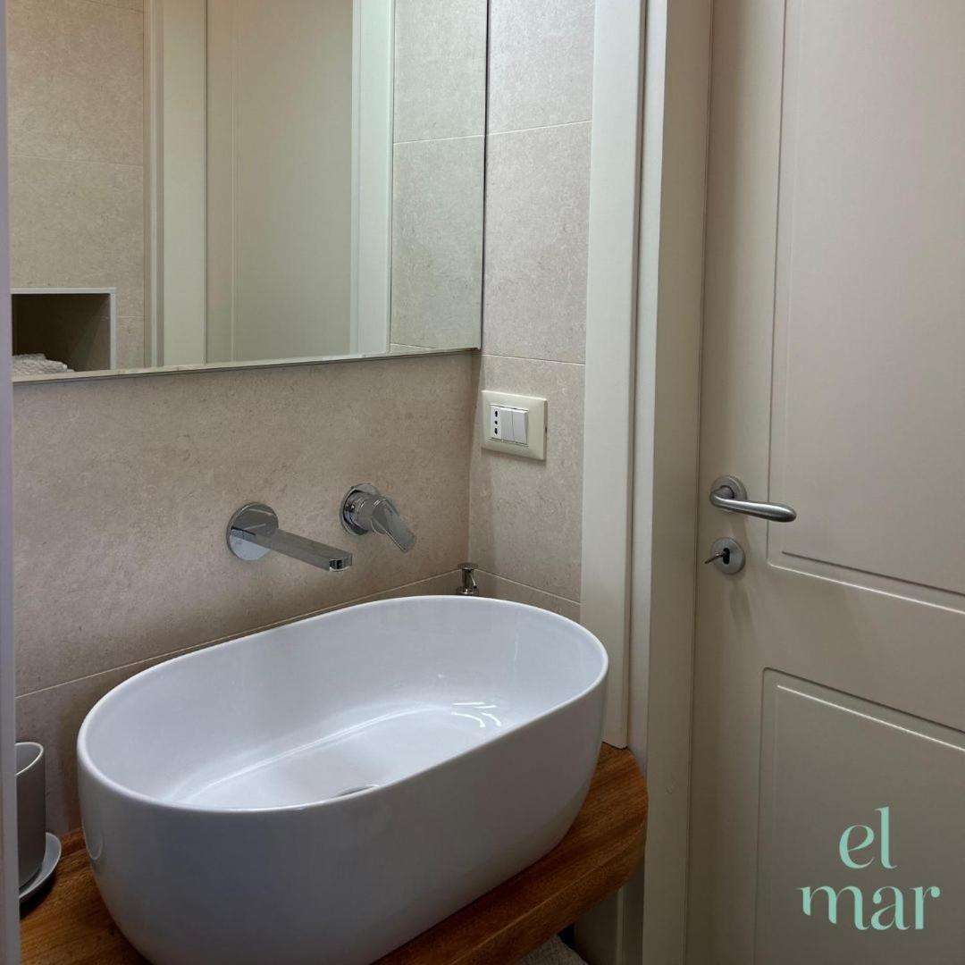 Апартаменты El-Mar Locazione Turistica House With Exclusive Terrace Полиньяно-а-Маре Экстерьер фото