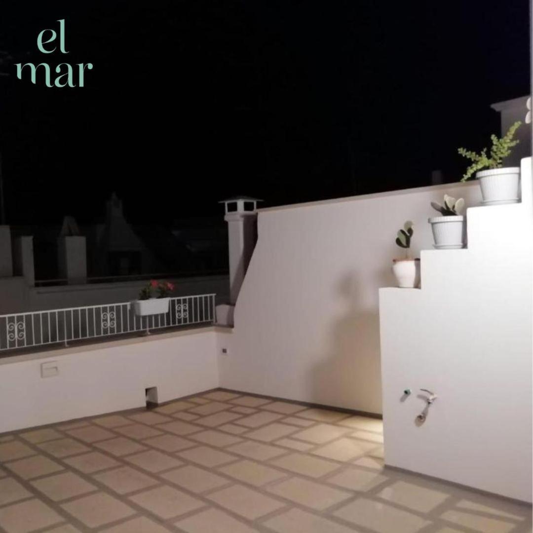 Апартаменты El-Mar Locazione Turistica House With Exclusive Terrace Полиньяно-а-Маре Экстерьер фото