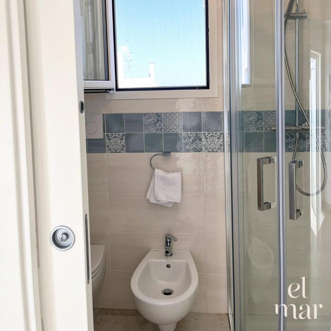Апартаменты El-Mar Locazione Turistica House With Exclusive Terrace Полиньяно-а-Маре Экстерьер фото