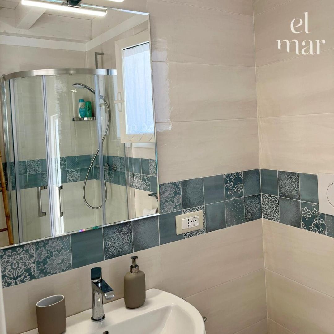 Апартаменты El-Mar Locazione Turistica House With Exclusive Terrace Полиньяно-а-Маре Экстерьер фото